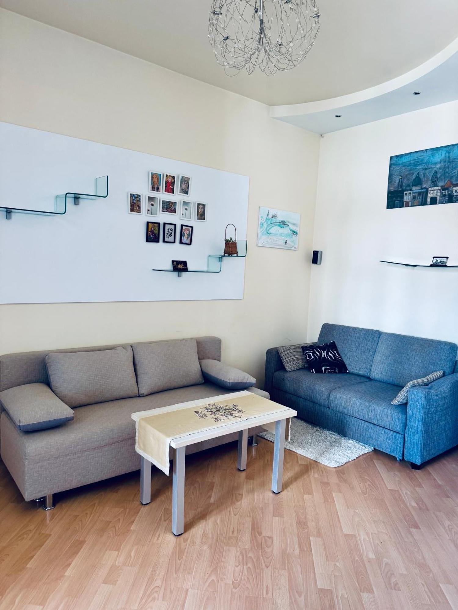 Modern Apartment On Mechnikova Street 18 ลวีฟ ภายนอก รูปภาพ